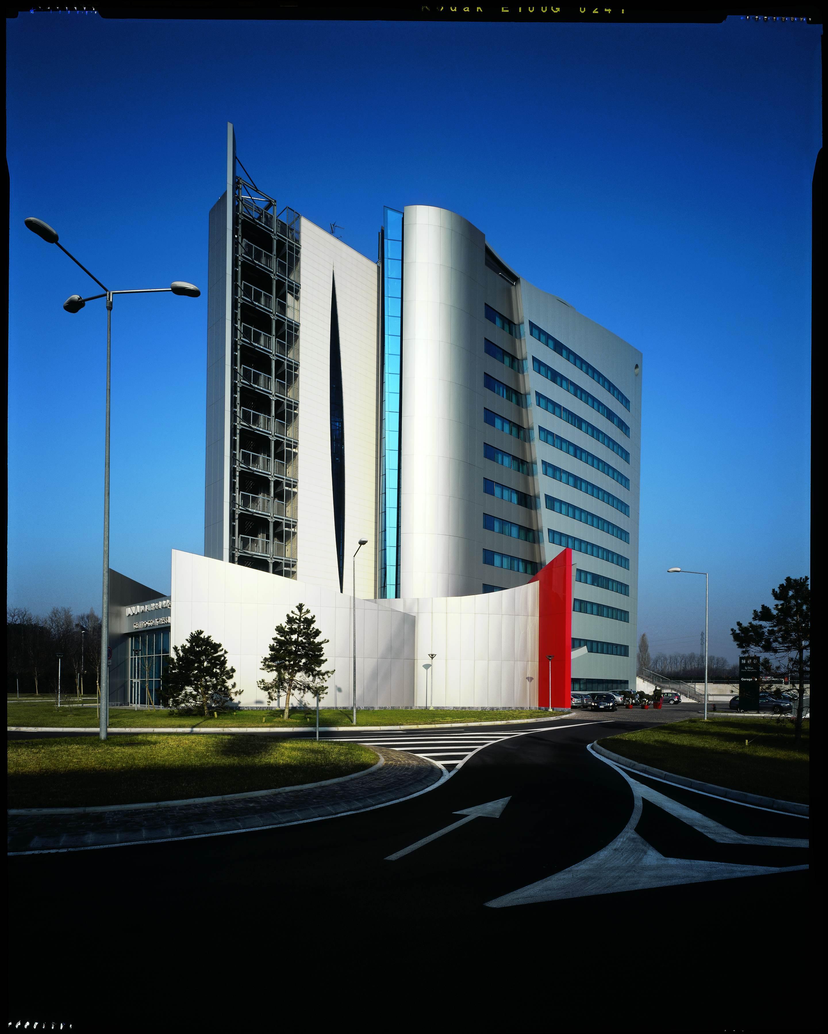Una Hotels Malpensa Cerro Maggiore Exterior foto