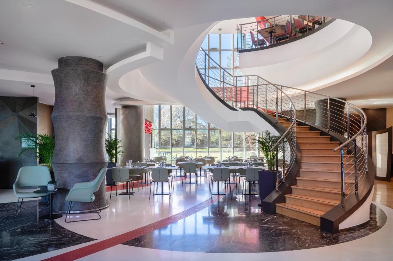 Una Hotels Malpensa Cerro Maggiore Exterior foto